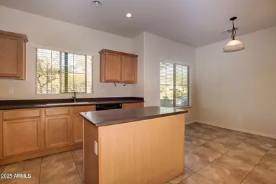 2216 W Le Marche Avenue, Phoenix, AZ 85023 - Photo 11