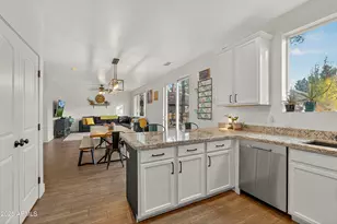 2861 W Hare Dr, Flagstaff, AZ 86001 - Photo 13