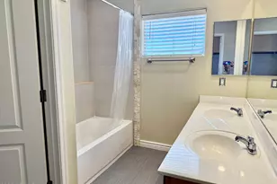 15825 N Hidden Valley Ln, Peoria, AZ 85382 - Photo 19