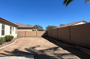 2319 W Alta Vista Rd, Phoenix, AZ 85041 - Photo 33