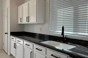 2319 W Alta Vista Rd, Phoenix, AZ 85041 - Photo 13