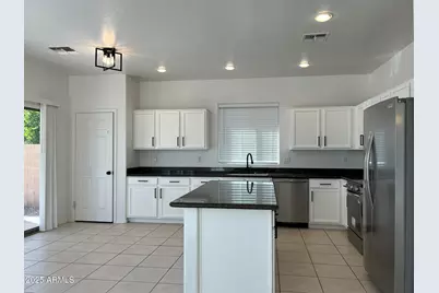 2319 W Alta Vista Road, Phoenix, AZ 85041 - Photo 11