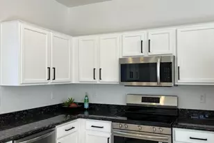 2319 W Alta Vista Rd, Phoenix, AZ 85041 - Photo 9