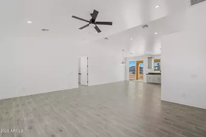 2823 S 364th Drive, Tonopah, AZ 85354 - Photo 11