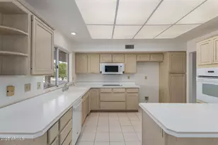 14626 W Trading Post Dr, Sun City West, AZ 85375 - Photo 17