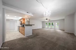 10617 W El Capitan Cir, Sun City, AZ 85351 - Photo 13