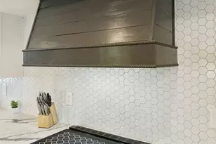 1102 S Park View Cir, Mesa, AZ 85208 - Photo 13