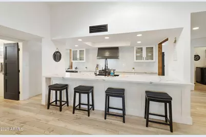 1102 S Park View Circle, Mesa, AZ 85208 - Photo 9