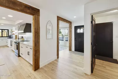 1102 S Park View Circle, Mesa, AZ 85208 - Photo 5