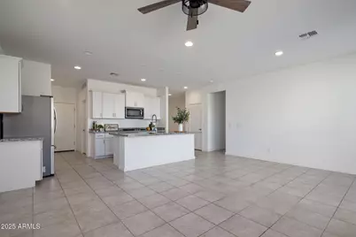 4532 W Sweetbush Way, San Tan Valley, AZ 85144 - Photo 5