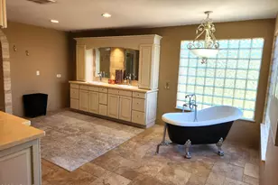 8915 N Invergordon Rd, Paradise Valley, AZ 85253 - Photo 27