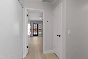 8540 N Central Ave, Phoenix, AZ 85020 - Photo 21