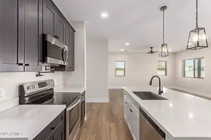 15901 S Bentley Dr, Arizona City, AZ 85123 - Photo 15