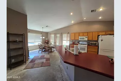 924 E Saguaro Drive, Pearce, AZ 85625 - Photo 7