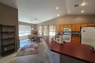 924 E Saguaro Dr, Pearce, AZ 85625 - Photo 7