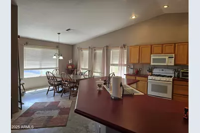 924 E Saguaro Drive, Pearce, AZ 85625 - Photo 13