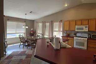 924 E Saguaro Dr, Pearce, AZ 85625 - Photo 13