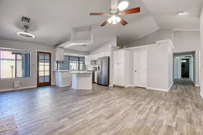 490 E San Remo Avenue, Gilbert, AZ 85234 - Photo 9