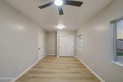2511 N 48th Drive, Phoenix, AZ 85035 - Photo 17