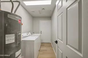 2511 N 48th Dr, Phoenix, AZ 85035 - Photo 21