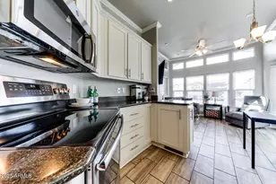 17200 W Bell Rd, Surprise, AZ 85374 - Photo 11