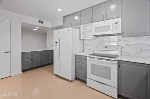 10926 W Abbott Ave, Sun City, AZ 85351 - Photo 13