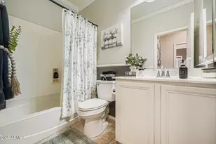 11936 W Candelaria Ct, Sun City, AZ 85373 - Photo 17