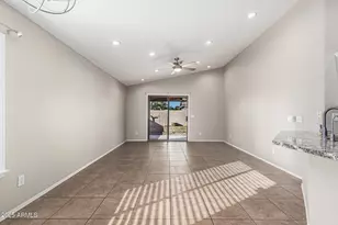 21810 N 31st Dr, Phoenix, AZ 85027 - Photo 15