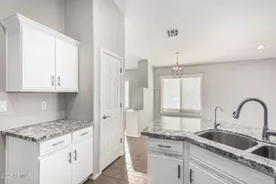 21810 N 31st Dr, Phoenix, AZ 85027 - Photo 13