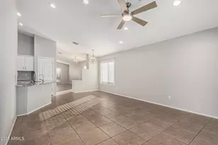 21810 N 31st Dr, Phoenix, AZ 85027 - Photo 17