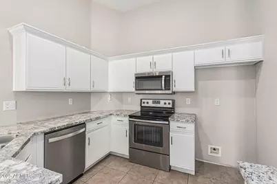 21810 N 31st Drive, Phoenix, AZ 85027 - Photo 11