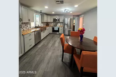 10201 N 99th Avenue #32A, Peoria, AZ 85345 - Photo 1