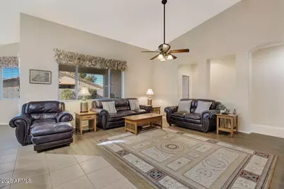 8762 W Myrtle Avenue, Glendale, AZ 85305 - Photo 11