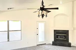 22729 N 103rd Ln N, Peoria, AZ 85383 - Photo 9