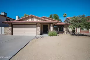 1814 E Crocus Dr, Phoenix, AZ 85022 - Photo 1