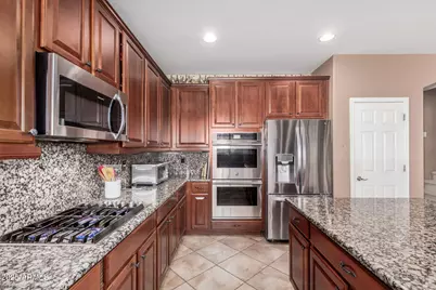 2306 W Long Shadow Trail, Phoenix, AZ 85085 - Photo 23