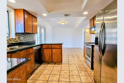 5534 E Madalein Drive, Hereford, AZ 85615 - Photo 9