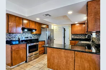 5534 E Madalein Drive, Hereford, AZ 85615 - Photo 7