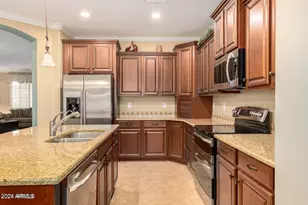 421 W Leatherwood Ave, San Tan Valley, AZ 85140 - Photo 5