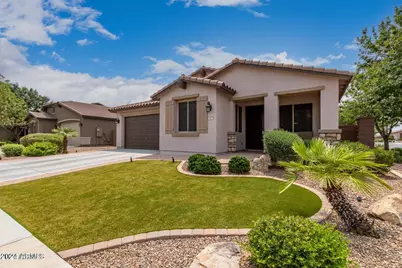 421 W Leatherwood Avenue, San Tan Valley, AZ 85140 - Photo 1