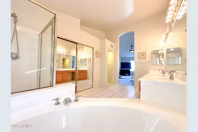 7349 W Willow Avenue, Peoria, AZ 85381 - Photo 9