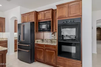 7281 W Cielo Grande Avenue, Peoria, AZ 85383 - Photo 7