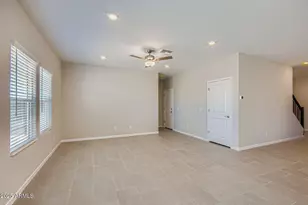 18939 N Avelino Dr, Maricopa, AZ 85138 - Photo 7