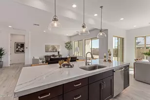 2565 E Virginia Cir, Mesa, AZ 85213 - Photo 11