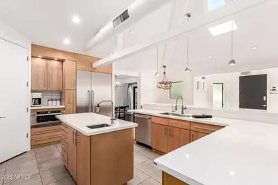 4514 N 35th Place, Phoenix, AZ 85018 - Photo 11