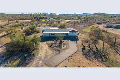 875 W Palo Verde Drive, Wickenburg, AZ 85390 - Photo 1