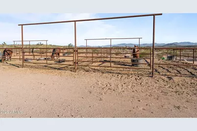 56624 N 337th Avenue N, Wickenburg, AZ 85390 - Photo 33