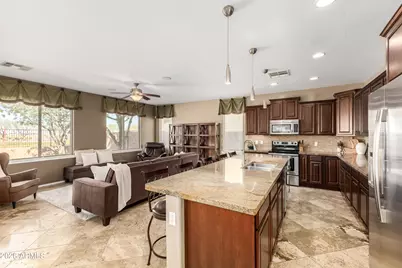 38058 W Vera Cruz Drive, Maricopa, AZ 85138 - Photo 11