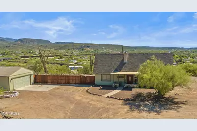 19245 E Indian Hills Drive, Black Canyon City, AZ 85324 - Photo 1