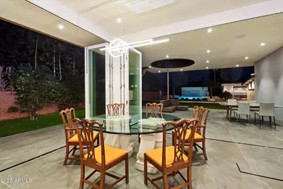 341 E Monte Vista Road, Phoenix, AZ 85004 - Photo 23